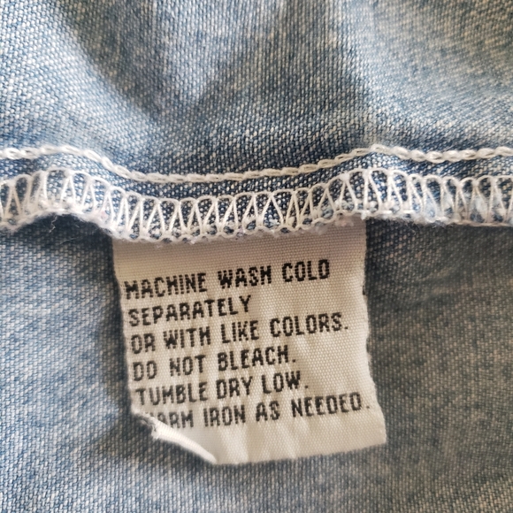 Vintage Bobbie Brooks Floral and Cardinal Embroidered Denim Shirt Womens Size XL - Picture 7 of 8